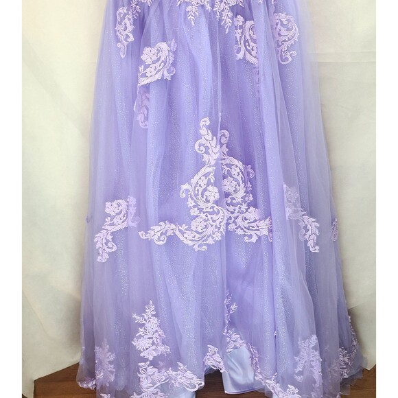 Ball Gown, Prom, Formal (16) Lilac Strapless Embroidered Gown w/Separate Sleeves - Picture 4 of 10